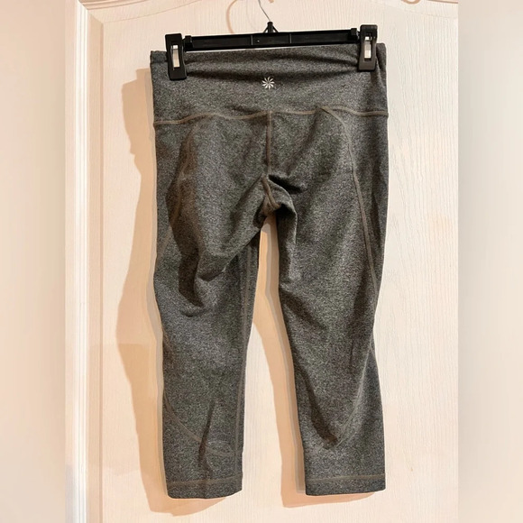 FINAL PRICE Athleta Salutation Capri Heather Gray Leggings - Picture 4 of 6